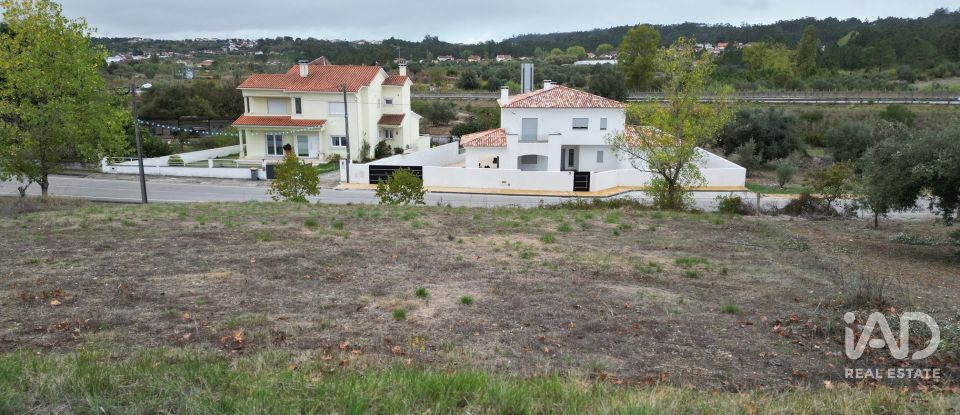 Terreno urbano em Souselas e Botão de 1 019 m²