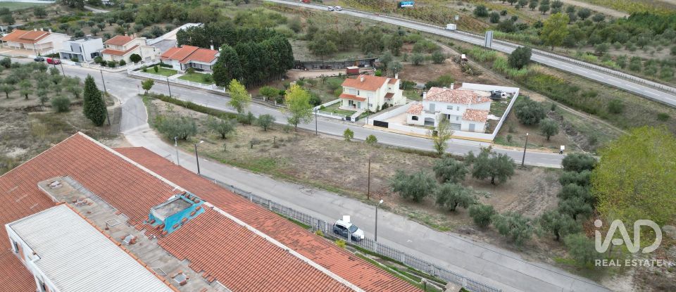 Terreno urbano em Souselas e Botão de 1 019 m²