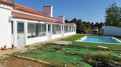 Farm T9 in Canha of 273 m²