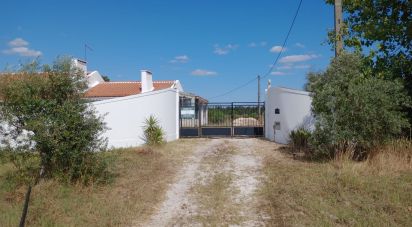 Farm T9 in Canha of 273 m²