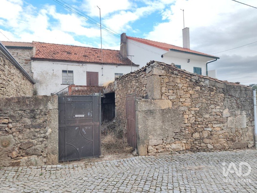 Casa de aldeia T2 em Aldeia Velha de 135 m²