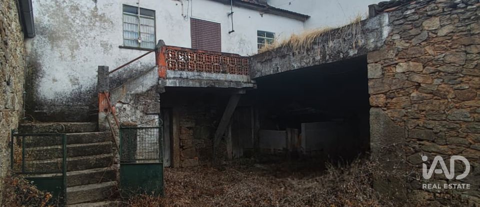 Casa de aldeia T2 em Aldeia Velha de 135 m²