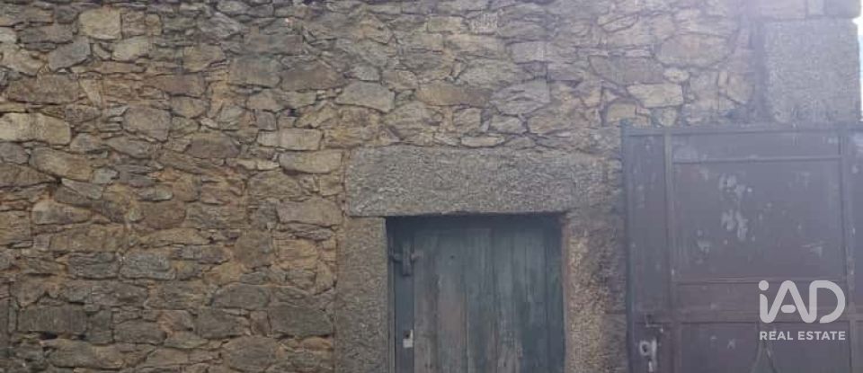 Casa de aldeia T2 em Aldeia Velha de 135 m²