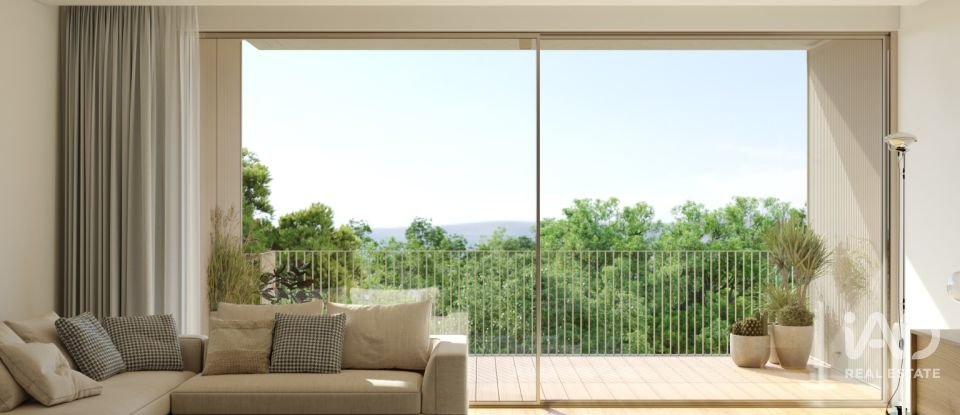 Apartamento T2 em São Félix da Marinha de 79 m²