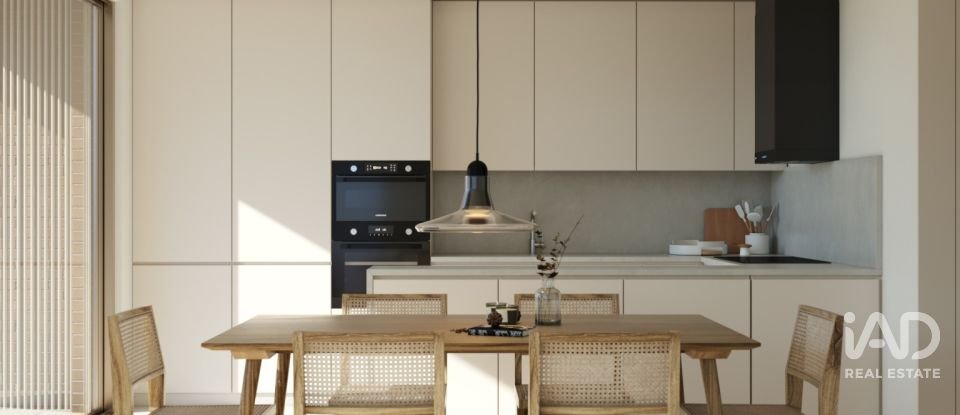 Apartamento T2 em São Félix da Marinha de 79 m²