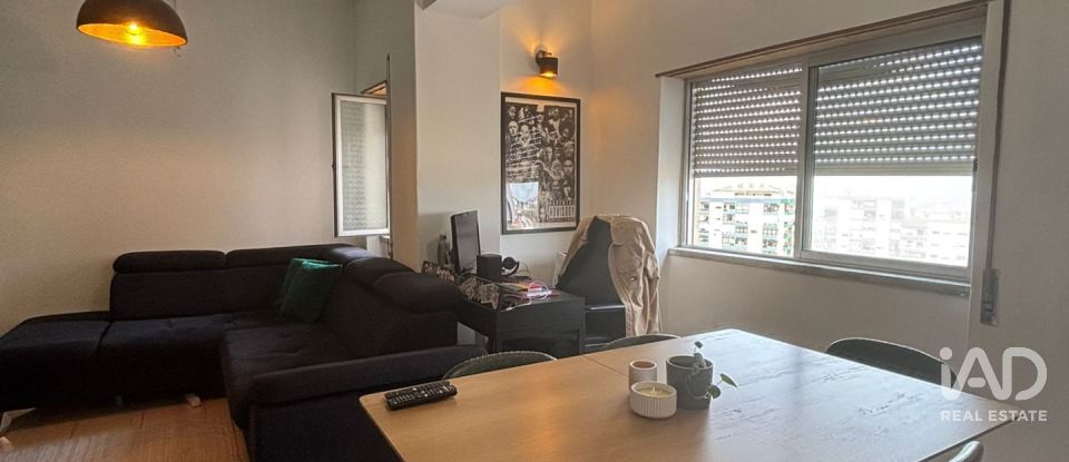 Apartamento T1 em Amora de 54 m²