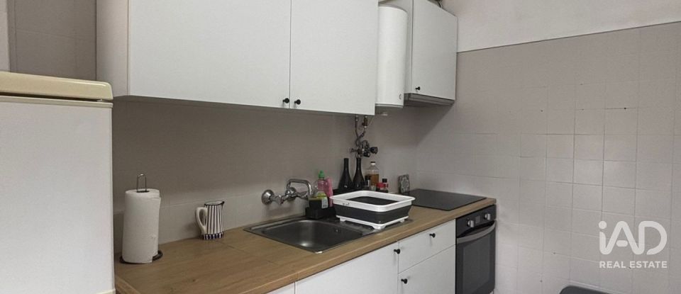 Apartamento T1 em Amora de 54 m²