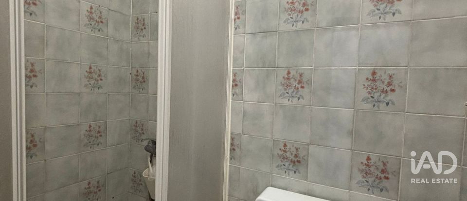 Apartamento T1 em Amora de 54 m²