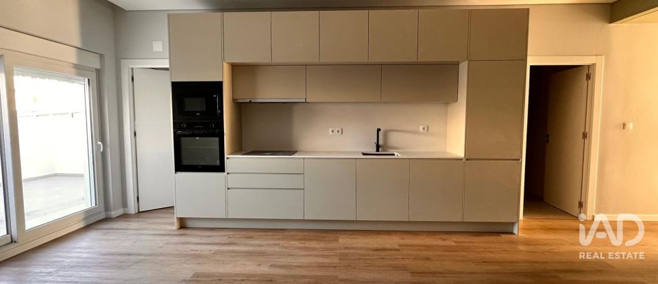 Apartamento T1 em Campanhã de 64 m²