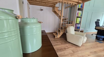 Boutique/Local commercial à Santa Iria de Azoia, São João da Talha e Bobadela de 33 m²