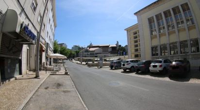 Boutique/Local commercial à Almada, Cova da Piedade, Pragal e Cacilhas de 165 m²