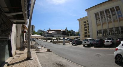 Boutique/Local commercial à Almada, Cova da Piedade, Pragal e Cacilhas de 165 m²