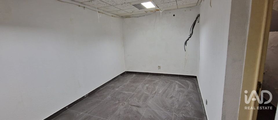 Shop / premises commercial in Almada, Cova da Piedade, Pragal e Cacilhas of 165 m²