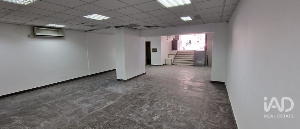 Shop / premises commercial in Almada, Cova da Piedade, Pragal e Cacilhas of 165 m²
