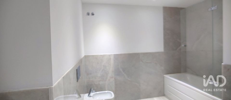 Appartement T2 à Santo António de 113 m²