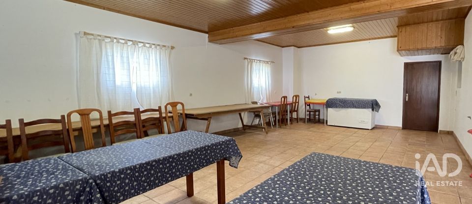 Boutique/Local commercial à Madalena e Beselga de 593 m²