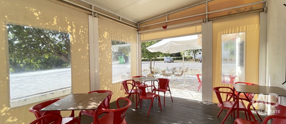 Boutique/Local commercial à Madalena e Beselga de 593 m²