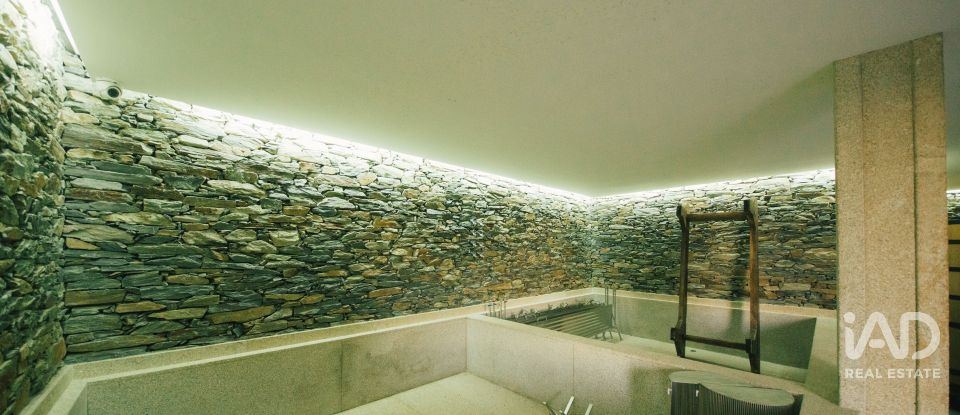 Ferme T7 à Folgosa de 2 594 m²