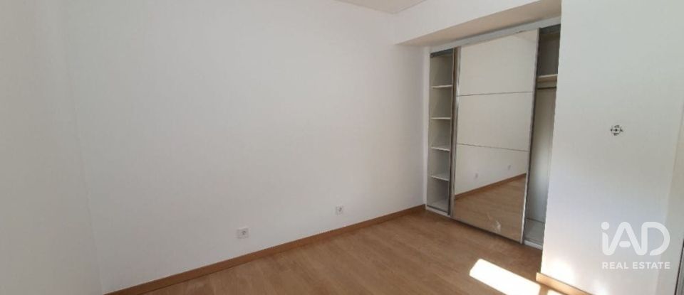 Apartamento T2 em Laranjeiro e Feijó de 72 m²