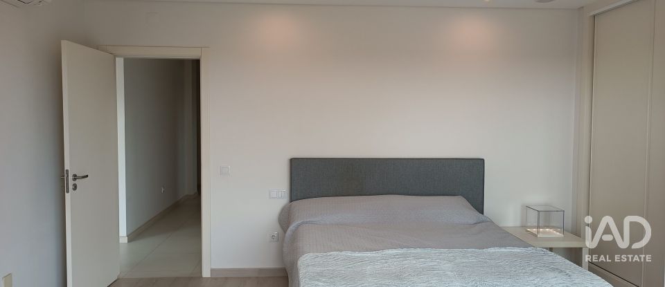 Quinta T4 em Moncarapacho e Fuseta de 267 m²