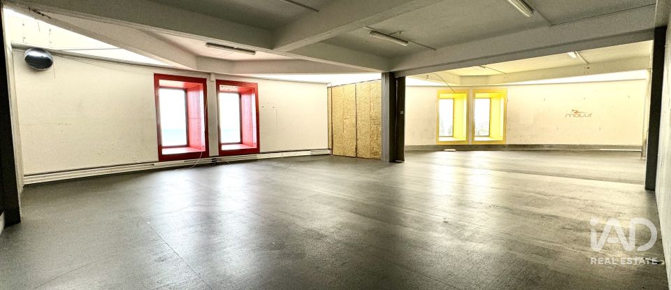 Boutique/Local commercial à Água de Pena de 532 m²