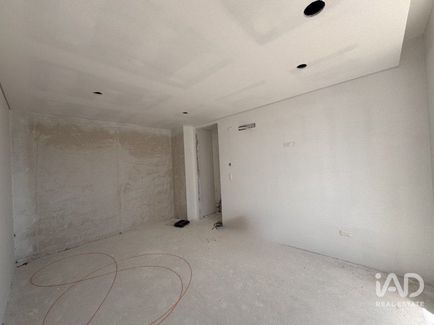 Moradia T3 em Fernão Ferro de 148 m²