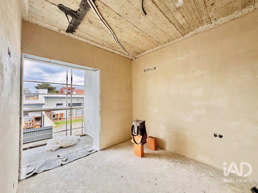 Moradia T3 em Fernão Ferro de 130 m²