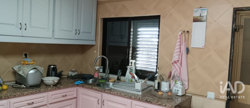 House T4 in Palmela of 179 m²