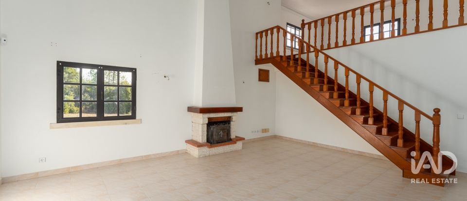 Moradia T5 em Tomar (São João Baptista) e Santa Maria dos Olivais de 322 m²