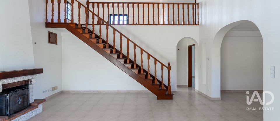 Moradia T5 em Tomar (São João Baptista) e Santa Maria dos Olivais de 322 m²