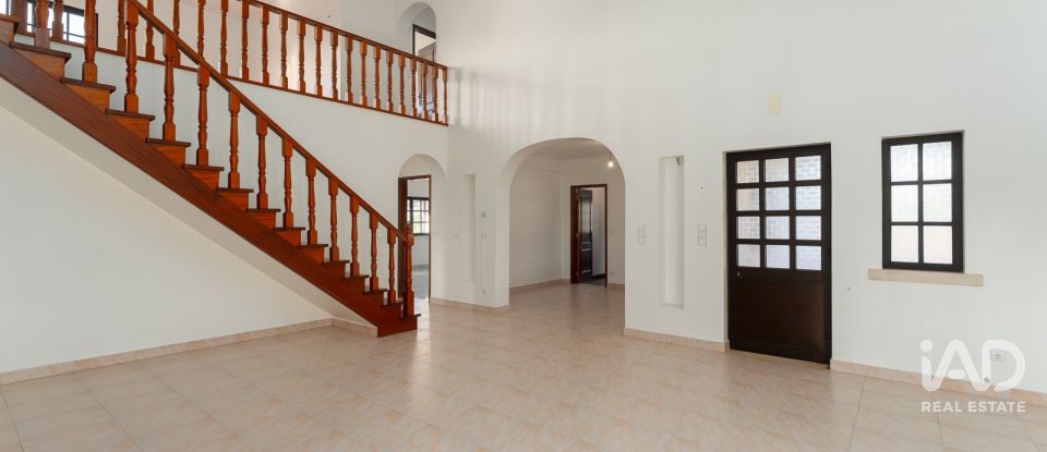 Moradia T5 em Tomar (São João Baptista) e Santa Maria dos Olivais de 322 m²