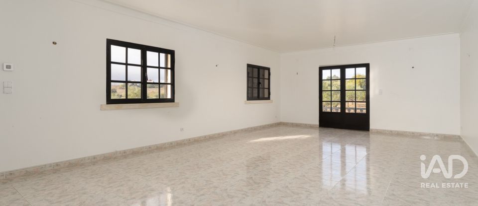 Moradia T5 em Tomar (São João Baptista) e Santa Maria dos Olivais de 322 m²