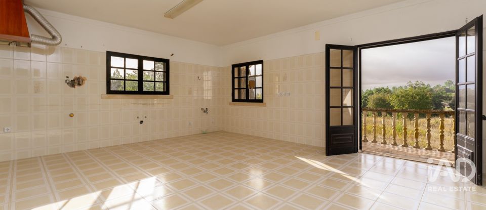 Moradia T5 em Tomar (São João Baptista) e Santa Maria dos Olivais de 322 m²