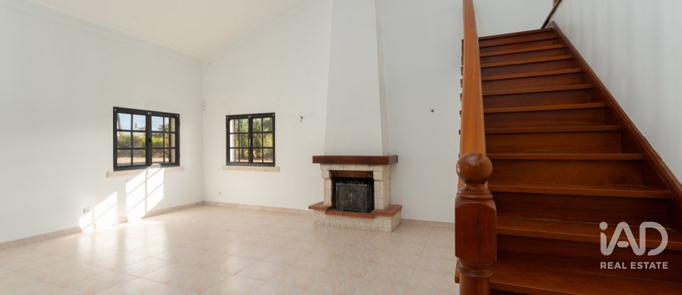 Moradia T5 em Tomar (São João Baptista) e Santa Maria dos Olivais de 322 m²