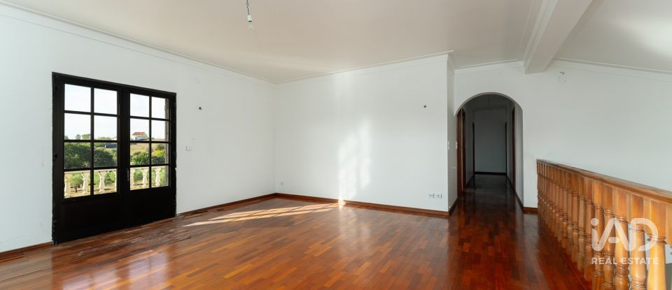 Moradia T5 em Tomar (São João Baptista) e Santa Maria dos Olivais de 322 m²