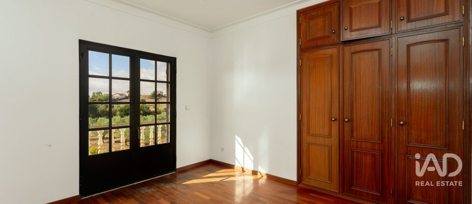 Moradia T5 em Tomar (São João Baptista) e Santa Maria dos Olivais de 322 m²