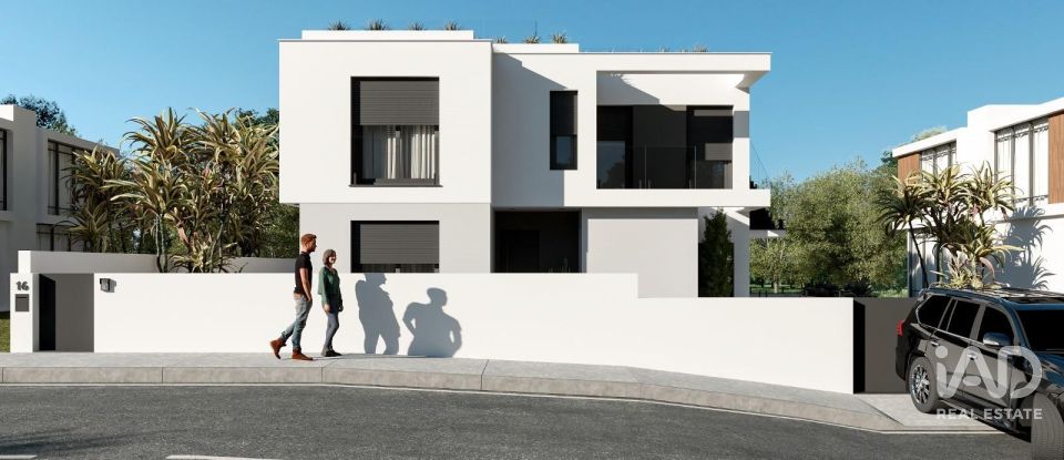 Moradia T4 em Atouguia da Baleia de 202 m²