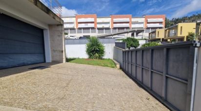 House T3 in Louredo of 287 m²