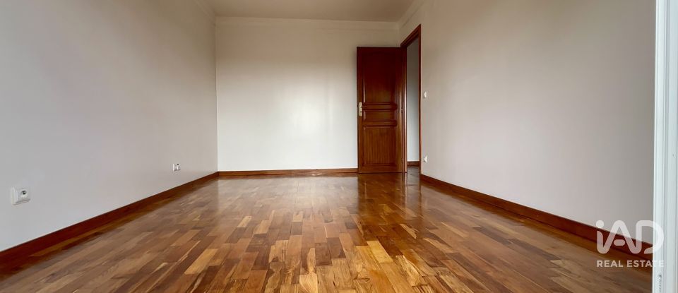 Casa / moradia T5 em Anha de 228 m²