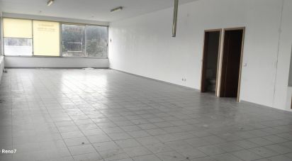 Boutique/Local commercial à Fervença de 121 m²