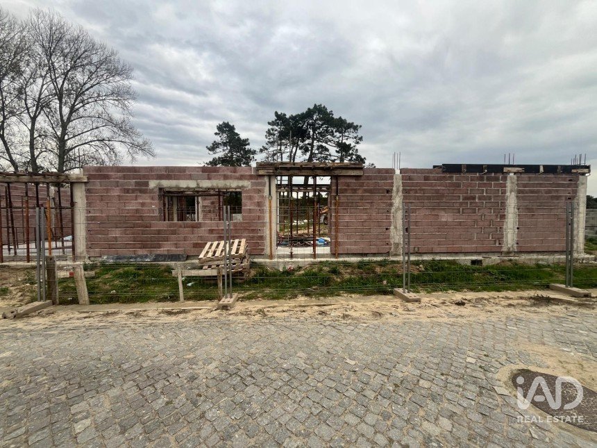 Maison de plain-pied T3 à Antas de 199 m²