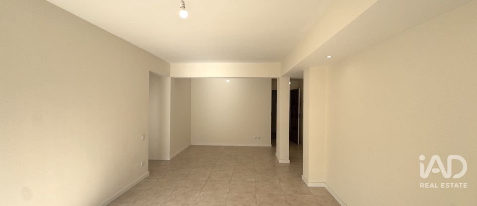 Apartamento T2 em Algueirão-Mem Martins de 80 m²