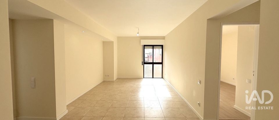 Apartamento T2 em Algueirão-Mem Martins de 80 m²