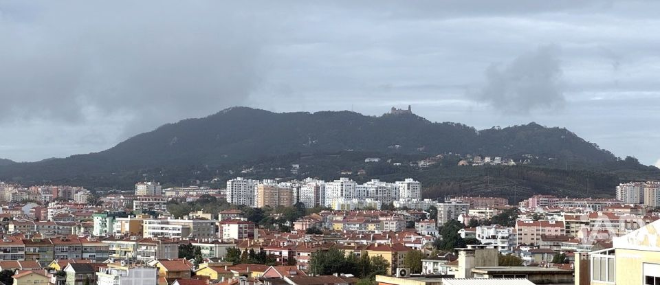 Apartamento T2 em Algueirão-Mem Martins de 80 m²