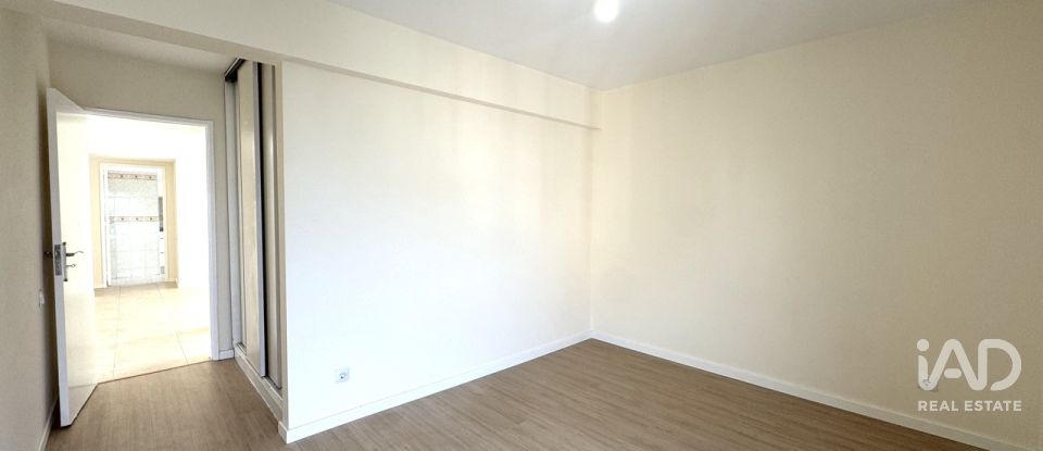 Apartamento T2 em Algueirão-Mem Martins de 80 m²