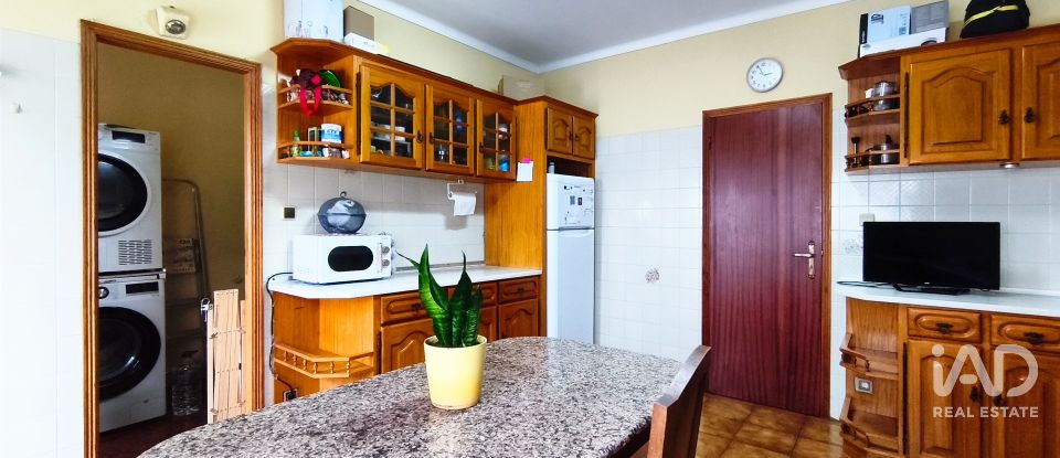 Apartamento T3 em Darque de 124 m²