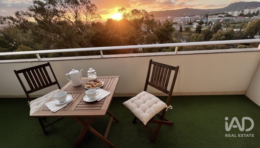 Apartamento T3 em Setúbal (São Sebastião) de 188 m²