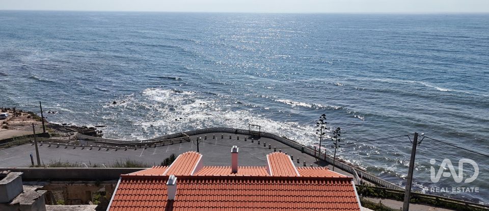 Moradia T4 em São Pedro da Cadeira de 196 m²