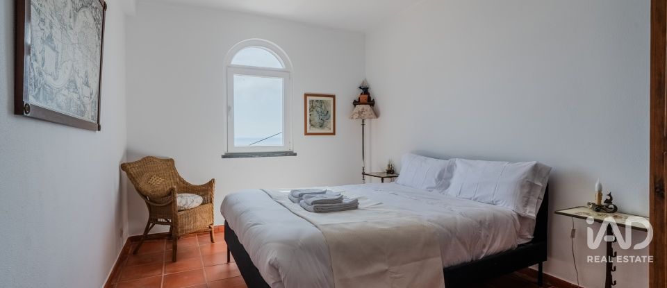 Moradia T4 em São Pedro da Cadeira de 196 m²