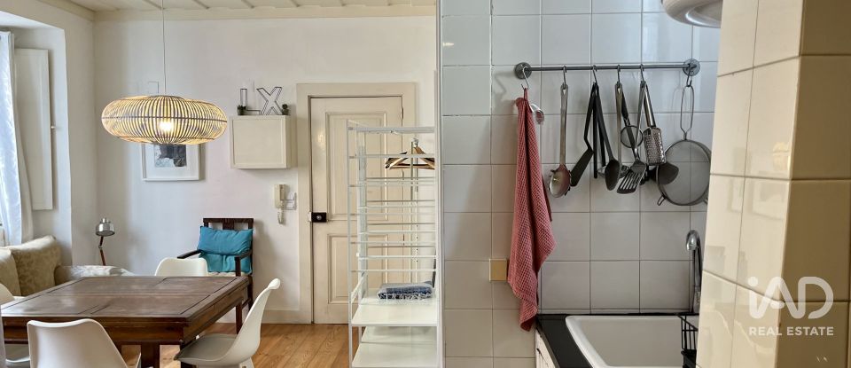 Apartment T0 in Santa Maria Maior of 25 m²